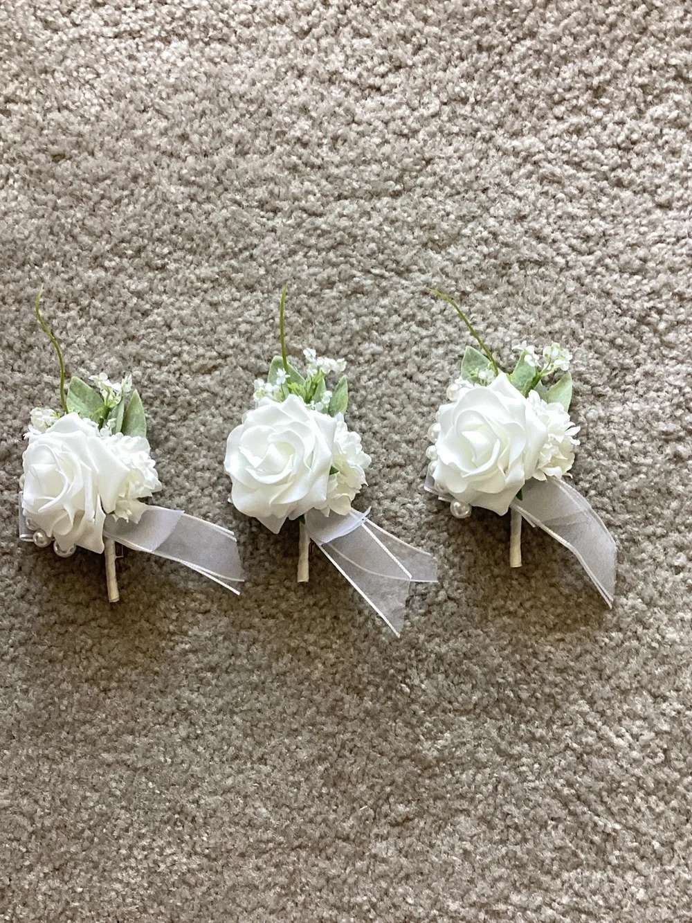 Elegant White Rose woman’s Corsages - set of 3